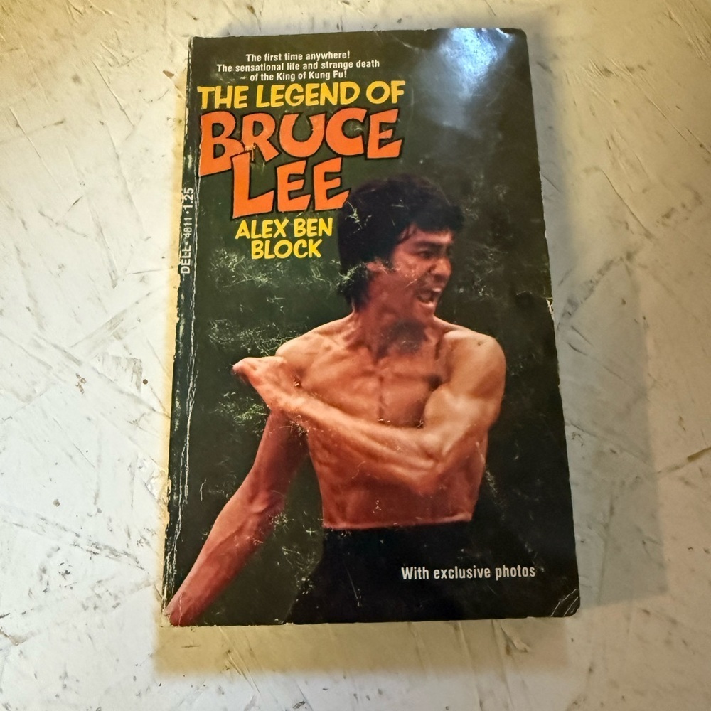 The Legend of Bruce Lee Book